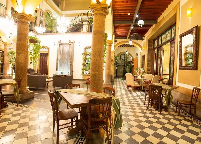 Casa Pedro Loza